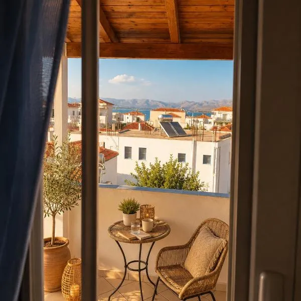 Meltemi Apartments: Elafonisos şehrinde bir otel