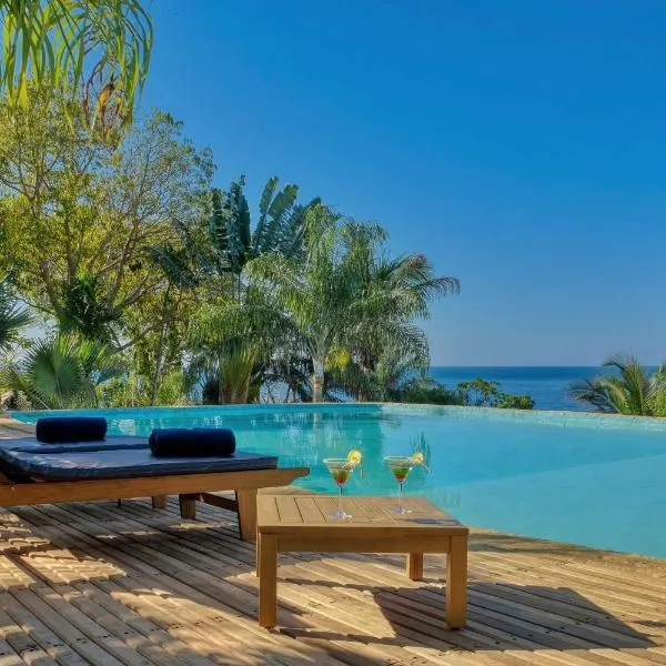 Manja Kely Lodge - Nosy Komba Island: Nosy-Be'de bir otel