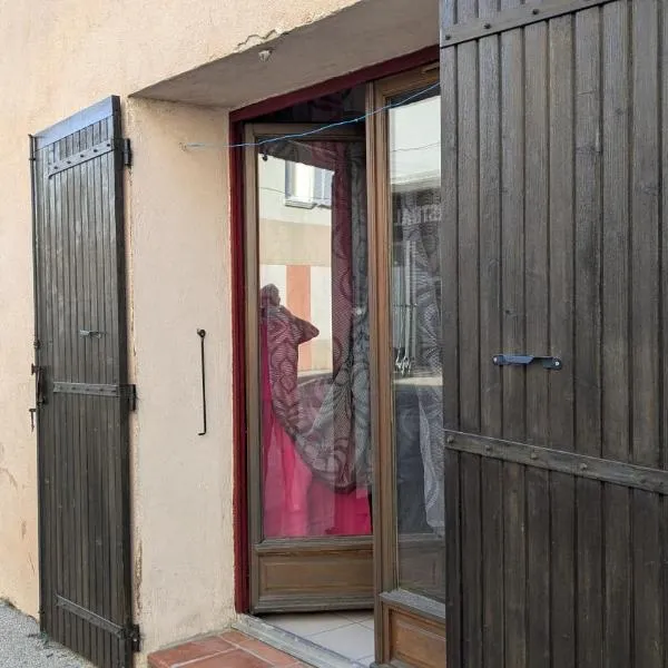 La Londe les Maures, hotel in La Londe-les-Maures