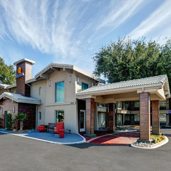 La Quinta Inn by Wyndham Dallas Uptown, hotel en Dallas