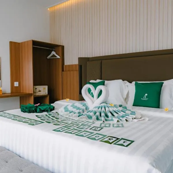 Kawaland glamping resort, hotel em Telukbakau
