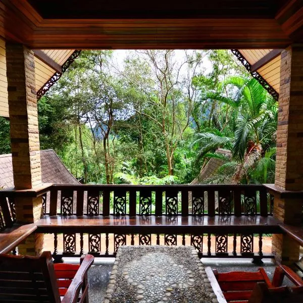 카오속에 위치한 호텔 Khao Sok Las Orquideas Resort