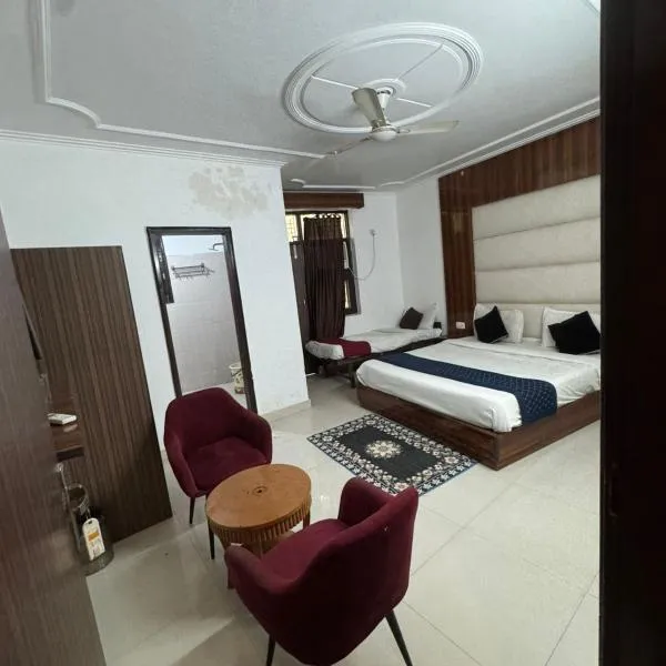 Hotel Earth International, hotell i Ayodhya