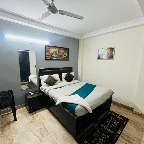 Hotel CR Residency - Near US Embassy photo 2