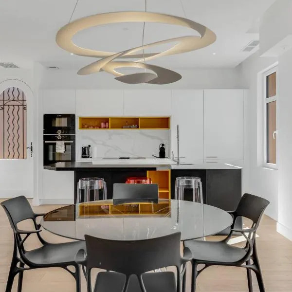Appartement contemporain vue mer - Parking Privé & Bateau Privatif, hotel v destinaci Sainte-Maxime