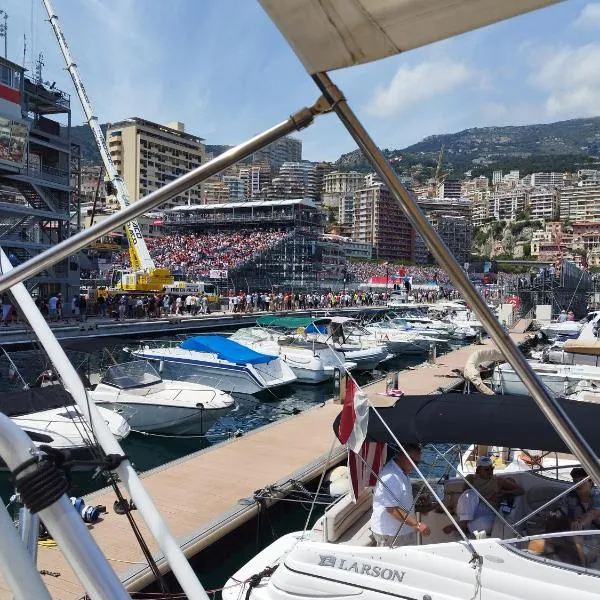 Bateau tout confort au Port de Monaco, khách sạn ở Monte Carlo