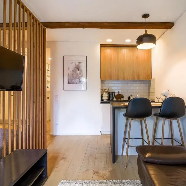 Lovely apartment with free parking space in the charming area of Vilnius，維爾紐斯的飯店
