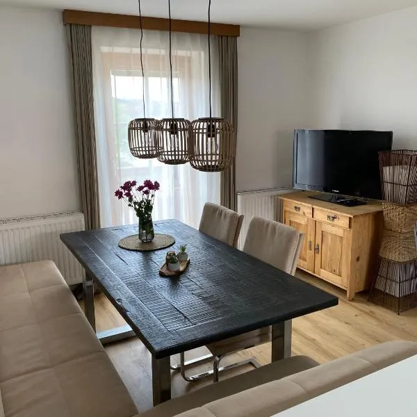 Ferienwohnung Andrella, хотел в Friedersbach