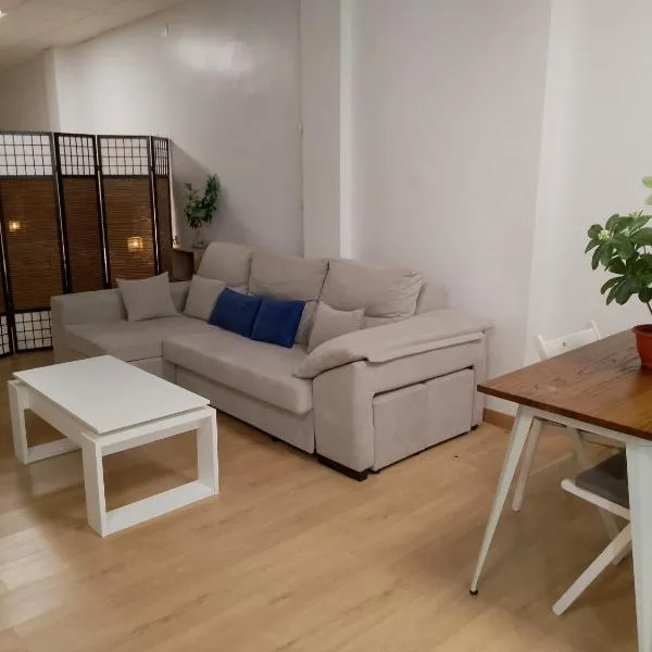 Penibética Apartment, hotel di Seville