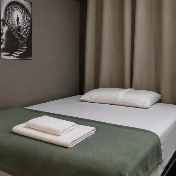 Jams Hostel - Pousada em Catalão, готель у місті Каталан