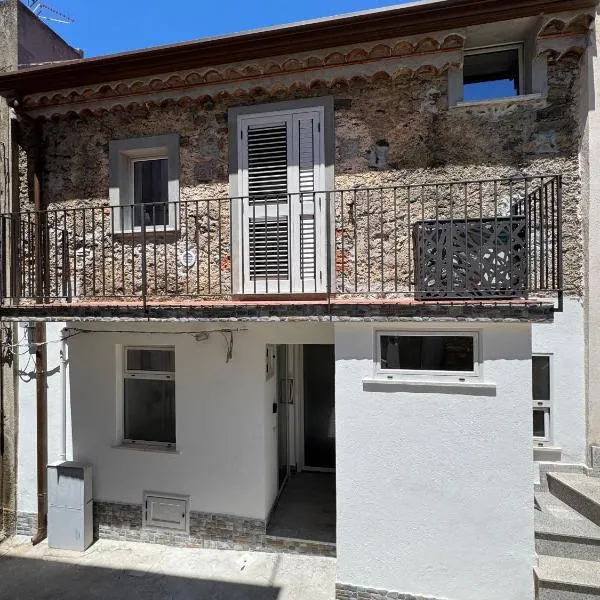 "DOMUS LEONE" - Nel Borgo di Capri Leone, hotel Capri Leonéban