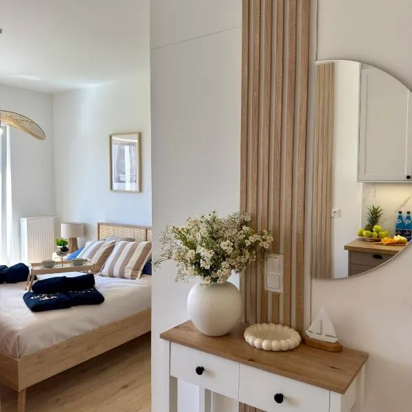 Apartament Boho z ogródkiem Let's Sea Gąski, hotel em Gąski