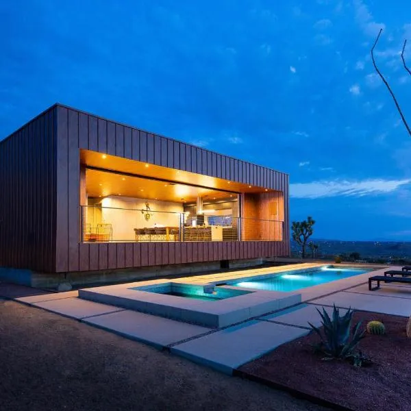 The Box by Fieldtrip - Architectural Villa w Pool Spa, отель в городе Джошуа-Три