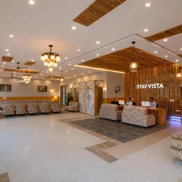 Hotel Stay Vista Delhi - with Free Airport Pick Up โรงแรมในนิวเดลี