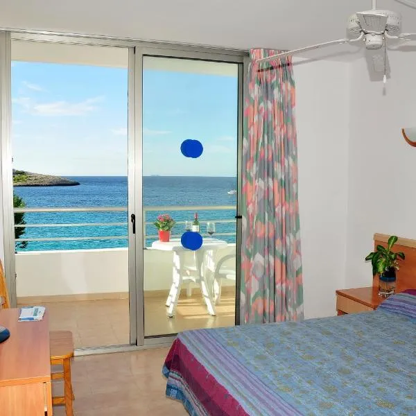 S'Arenal Apartments, hotell sihtkohas Portinatx