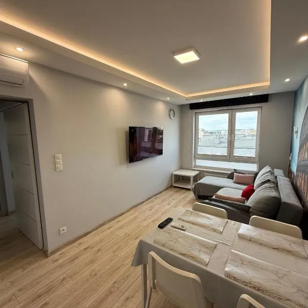 Klimatyzowany Apartament ROMA z garażem podziemnym, Hotel in Kielce