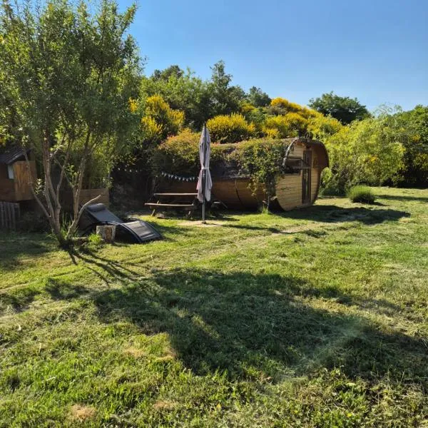 Hébergements insolites - Détente en Luberon, hotell sihtkohas Viens
