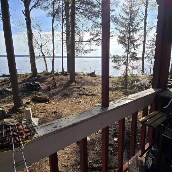 Joensuu में, होटल Traditional Finnish lakeside off-grid cabin