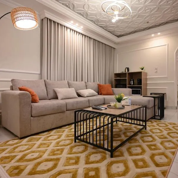 أستديو أنيق بتصميم فندقي الخبر حي الحمراء قريب من ملعب ارامكو, hotel in Al Khobar