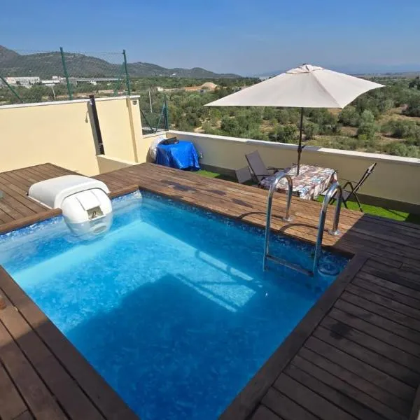 Ático con Piscina privada y Solarium en la Ràpita, hotel di Sant Carles de la Rapita