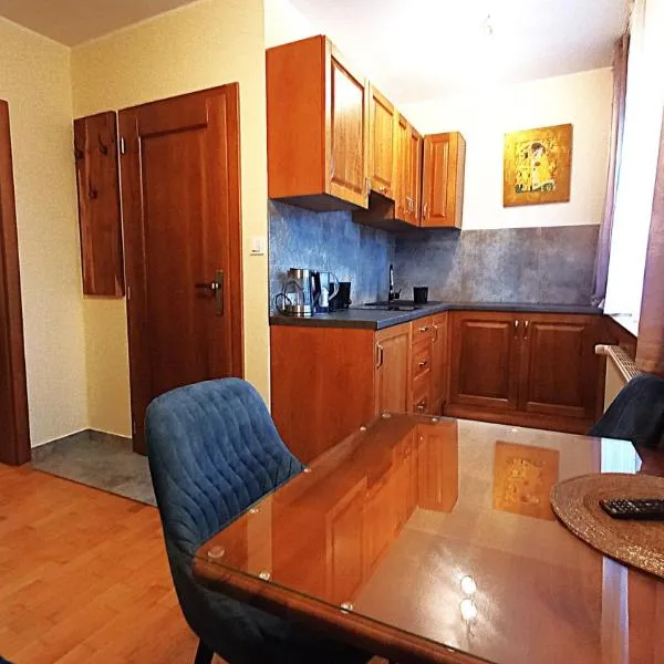 APARTAMENTY i POKOJE "PASJA" - 2 minuty do plaży, hotell i Dźwirzyno