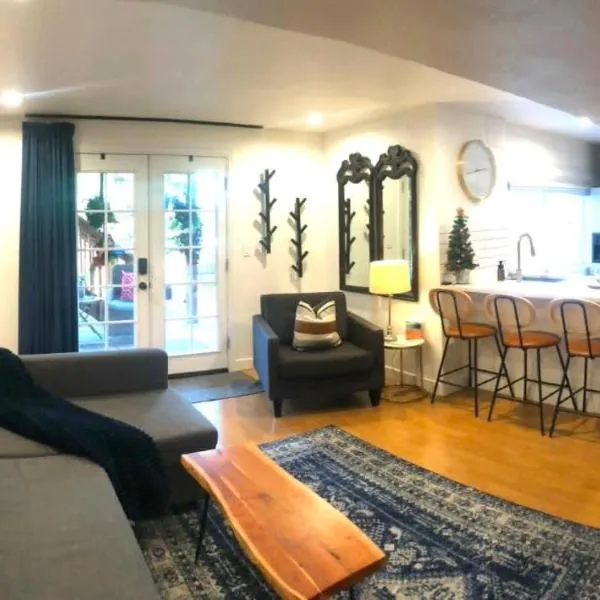 Spacious Bungalow with Big Yard near DEN, hotel Westminsterben