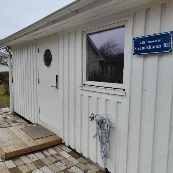 Strandskatan 102 – hotel w mieście Halmstad