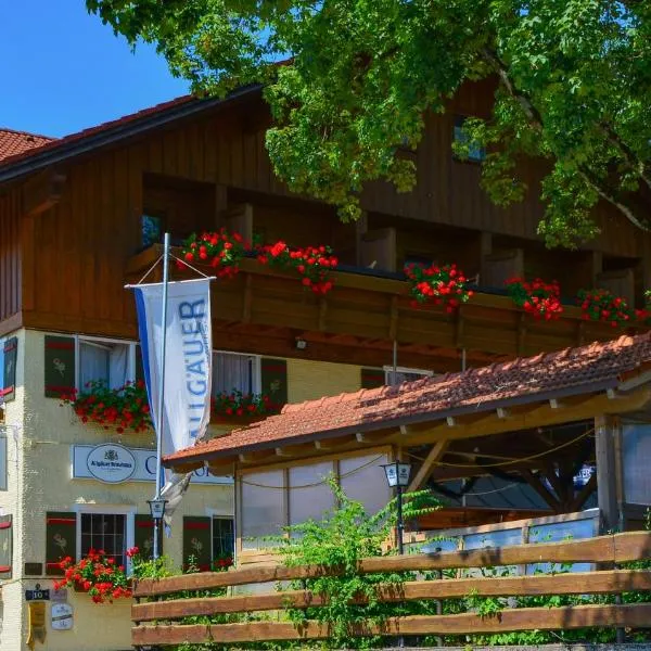 Hotel Gasthof Rose, hotel di Oy-Mittelberg