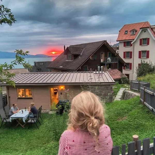 Chalet Oz Vitznau with Lake Lucerne Views, hotel i Vitznau