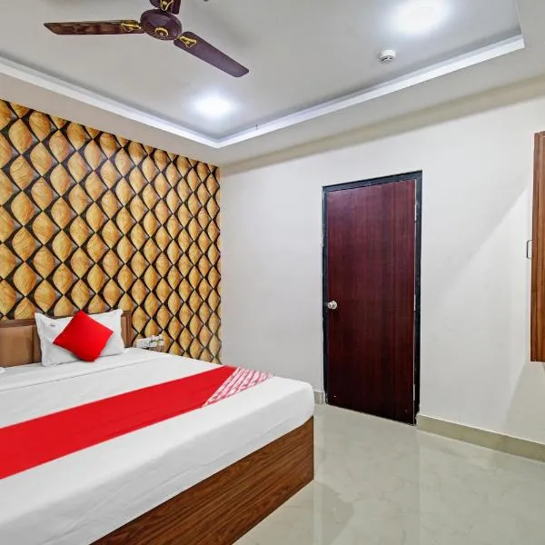Super Hotel O Shri Ashirbad Palace, hotel a Urāli