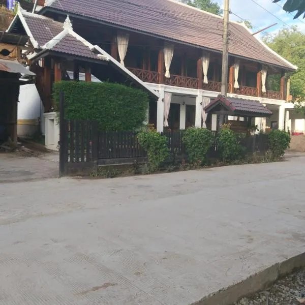 Le Charme Pakbeng Villa, hotel in Pakbeng