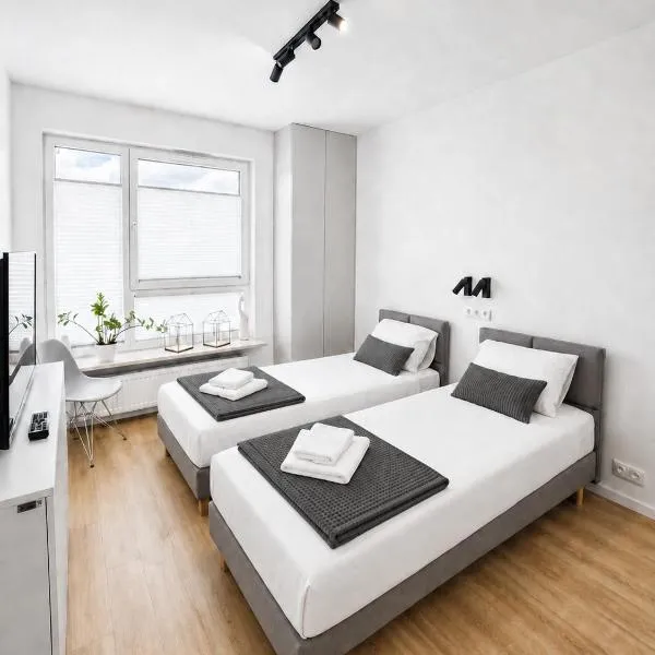 APARTAMENT 4 bed 2 room WARSAW – hotel w Warszawie