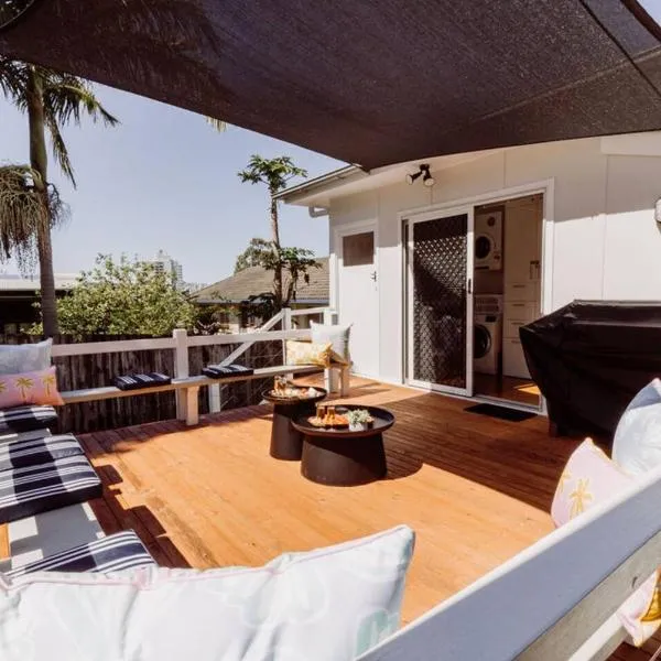 Beachside Pet-Friendly Retreat in Mooloolaba，莫羅拉巴海濱的飯店