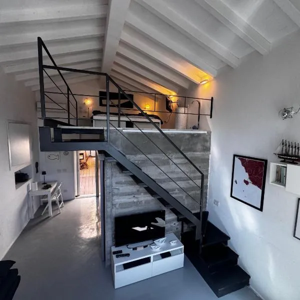 Loft due livelli di design pubblicato su riviste architettura con due posti auto, khách sạn ở Porto Santo Stefano