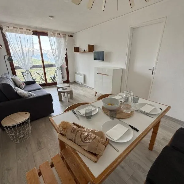 Pegase phenix studio cabine et balcon vue montagne, hotel em Villarembert