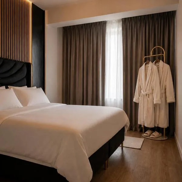 Luxury Boutique Apartment, hotel em Tunari