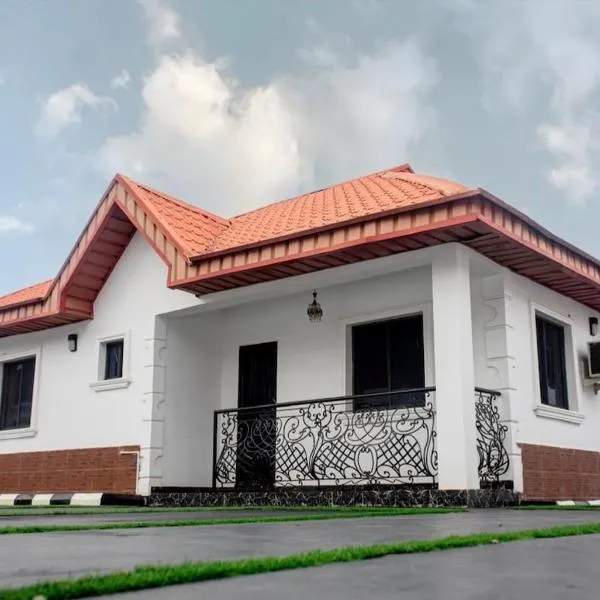 Smile Apartment โรงแรมในIlishan