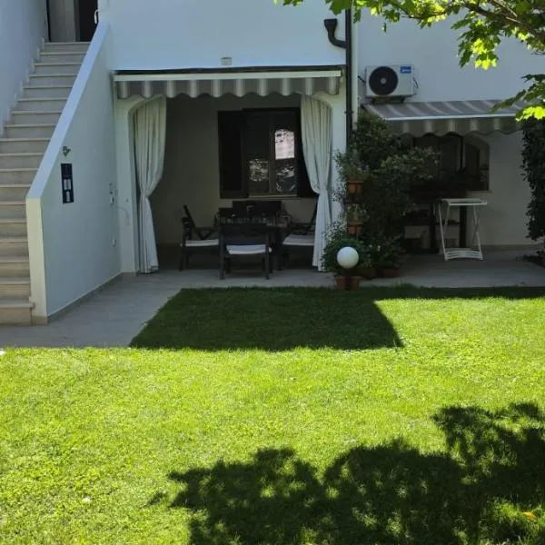 La casa di Laura, hotelli kohteessa Tortolì