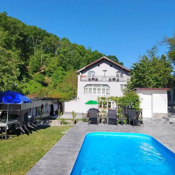 CasaMarinela, hotel en Orşova