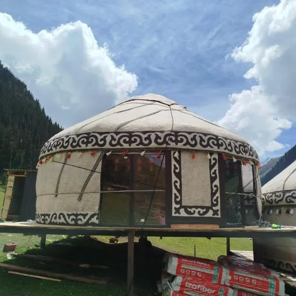 Kyrgyz Yurt Camp, hotel i Altynarasan