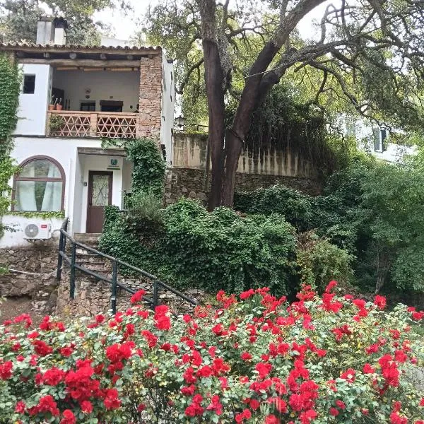 La casita de la Fuente, hótel í Aracena