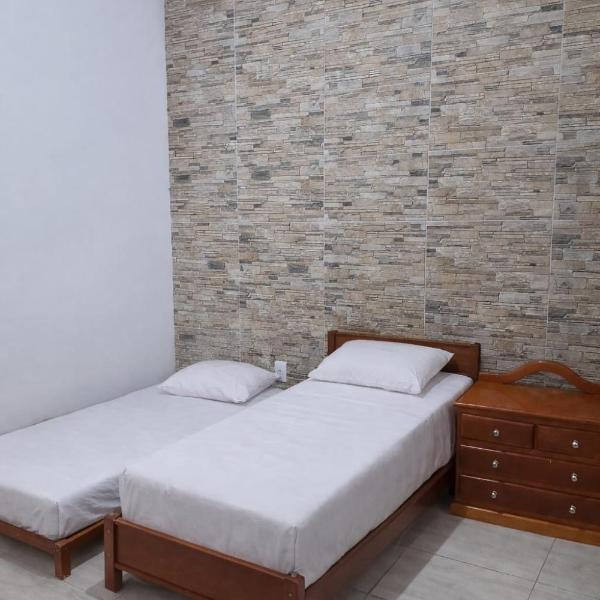 Casa Ampla no Térreo com Quintal gramado na Região da Pampulha - Foto 2