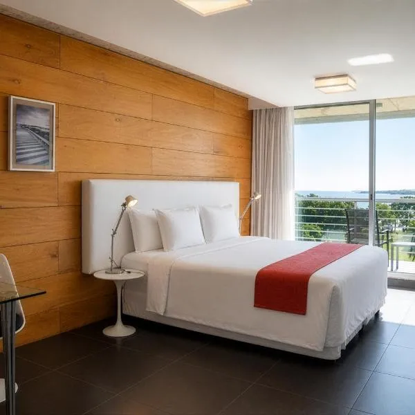 Costa Colonia - Riverside Boutique Hotel、コロニア・デル・サクラメントのホテル