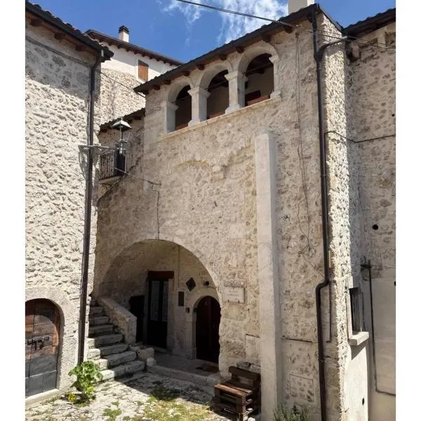 Arcem, hotel a Calascio