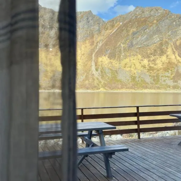 Salt&Stone, hotel i Gryllefjord