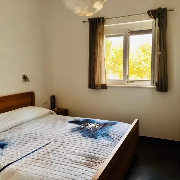 Gorgonia Suites in Verunic, hotel a Verunić