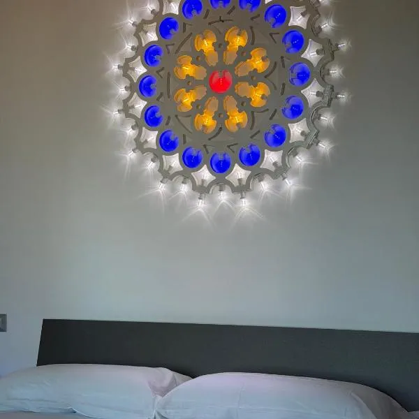 Lu Sule lu Mare le Luci, hotel in Scorrano