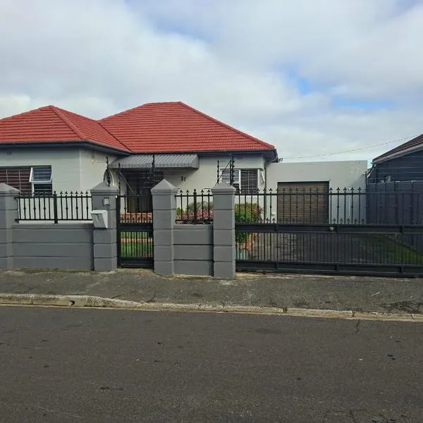 Le Cape Nest Guest House, hotel en Parow