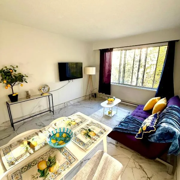 Feel like Positano 1 Bedroom apartment near Bell Center in heart Montreal downtown, hotel a Montréal