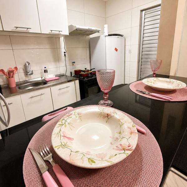AmazHost - Casa Rosa com Split, Wi-Fi 700 Mb e Água Quente - Foto 3